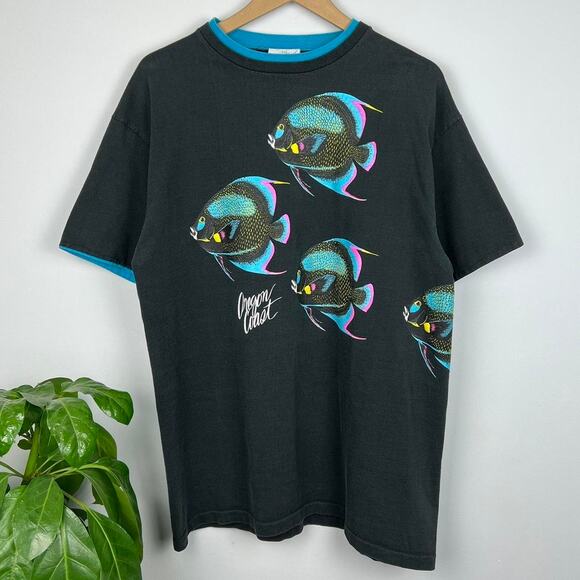 Vintage 90s Oregon Coast fish wrap around T-shirt size XL - Picture 1 of 4